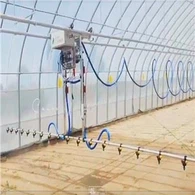 Zařízení pro zavlažování postřikovačů sazenic